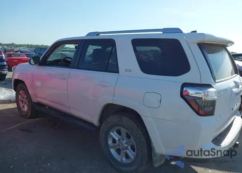 2016 Toyota 4Runner Sr5 z USA, uszkodzony, nr VIN JTEBU5JR2G5277989